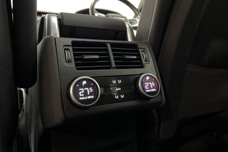 2023 (23) LAND ROVER DISCOVERY 3.0 D300 S 5dr Auto 5210385