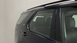 2023 (23) LAND ROVER DISCOVERY 3.0 D300 S 5dr Auto 5210400