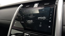 2023 (23) LAND ROVER DISCOVERY 3.0 D300 S 5dr Auto 5210370