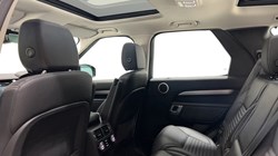 2023 (23) LAND ROVER DISCOVERY 3.0 D300 S 5dr Auto 5210382