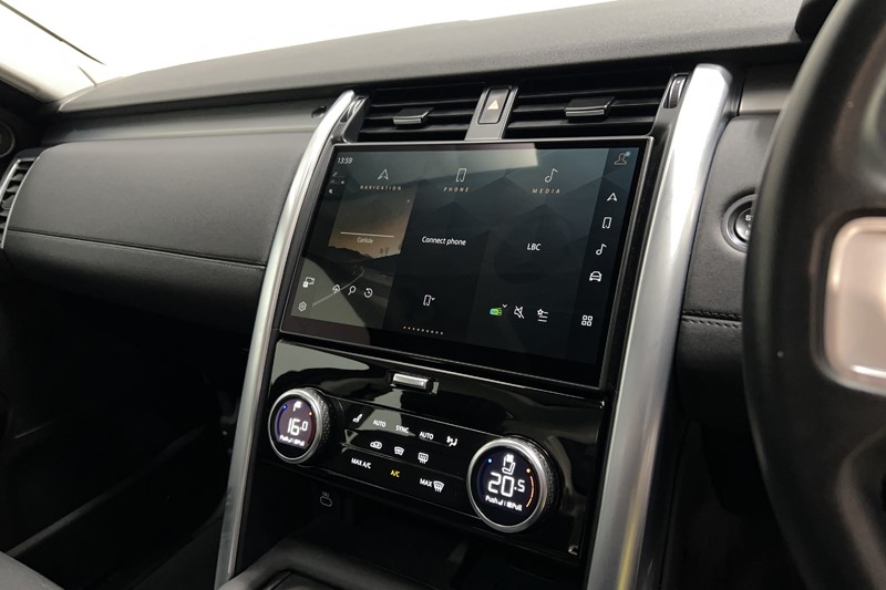 2023 (23) LAND ROVER DISCOVERY 3.0 D300 S 5dr Auto 5210367