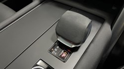 2023 (23) LAND ROVER DISCOVERY 3.0 D300 S 5dr Auto 5210366