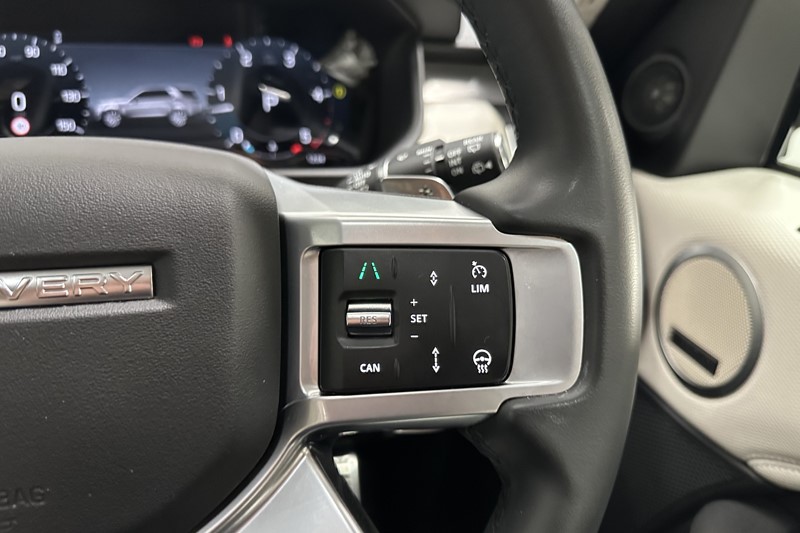 2025 (74) LAND ROVER DISCOVERY 3.0 D350 Dynamic SE 5dr Auto 5209528