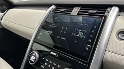 2025 (74) LAND ROVER DISCOVERY 3.0 D350 Dynamic SE 5dr Auto 5209534