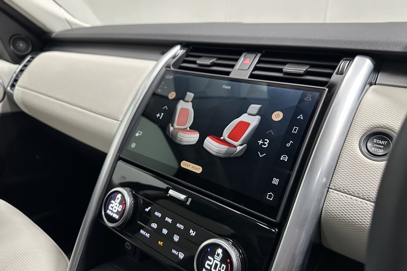 2025 (74) LAND ROVER DISCOVERY 3.0 D350 Dynamic SE 5dr Auto 5209542