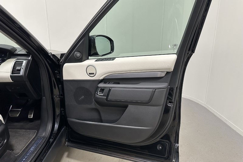 2025 (74) LAND ROVER DISCOVERY 3.0 D350 Dynamic SE 5dr Auto 5209518