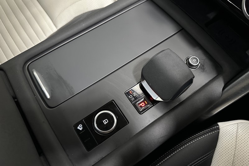 2025 (74) LAND ROVER DISCOVERY 3.0 D350 Dynamic SE 5dr Auto 5209531