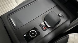 2025 (74) LAND ROVER DISCOVERY 3.0 D350 Dynamic SE 5dr Auto 5209531