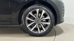 2025 (74) LAND ROVER DISCOVERY 3.0 D350 Dynamic SE 5dr Auto 5209513