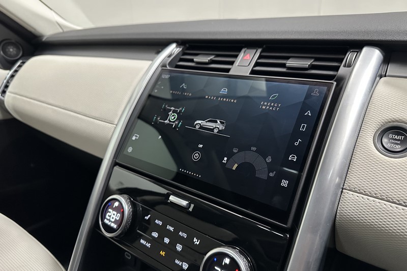 2025 (74) LAND ROVER DISCOVERY 3.0 D350 Dynamic SE 5dr Auto 5209535