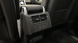 2025 (74) LAND ROVER DISCOVERY 3.0 D350 Dynamic SE 5dr Auto 5209549