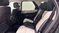 2025 (74) LAND ROVER DISCOVERY 3.0 D350 Dynamic SE 5dr Auto 5209509