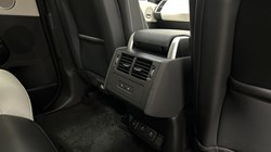 2025 (74) LAND ROVER DISCOVERY 3.0 D350 Dynamic SE 5dr Auto 5209517