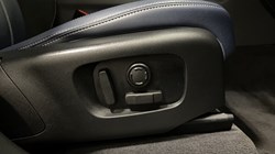 2023 (23) LAND ROVER RANGE ROVER VELAR 2.0 P250 R-Dynamic S 5dr Auto 5210900