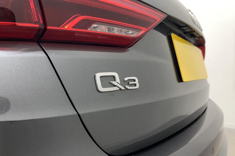 2024 (24) AUDI Q3 35 TFSI S Line 5dr S Tronic [Leather] 5213785