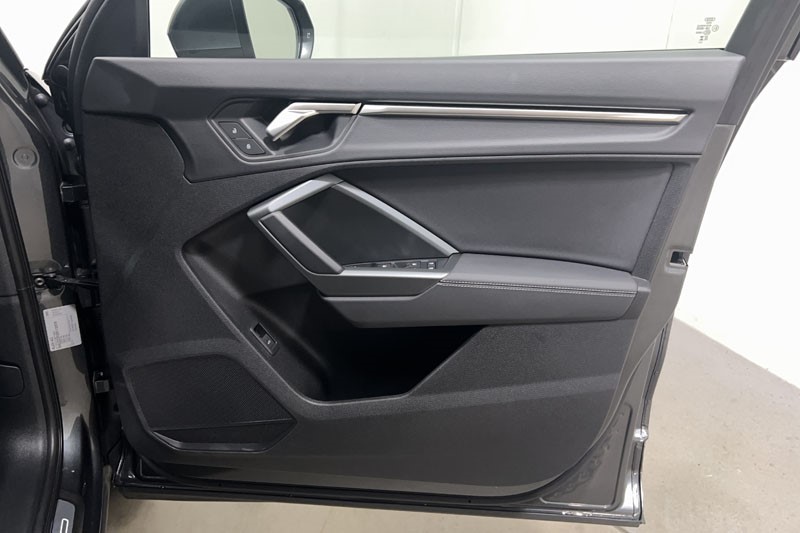 2024 (24) AUDI Q3 35 TFSI S Line 5dr S Tronic [Leather] 5213753