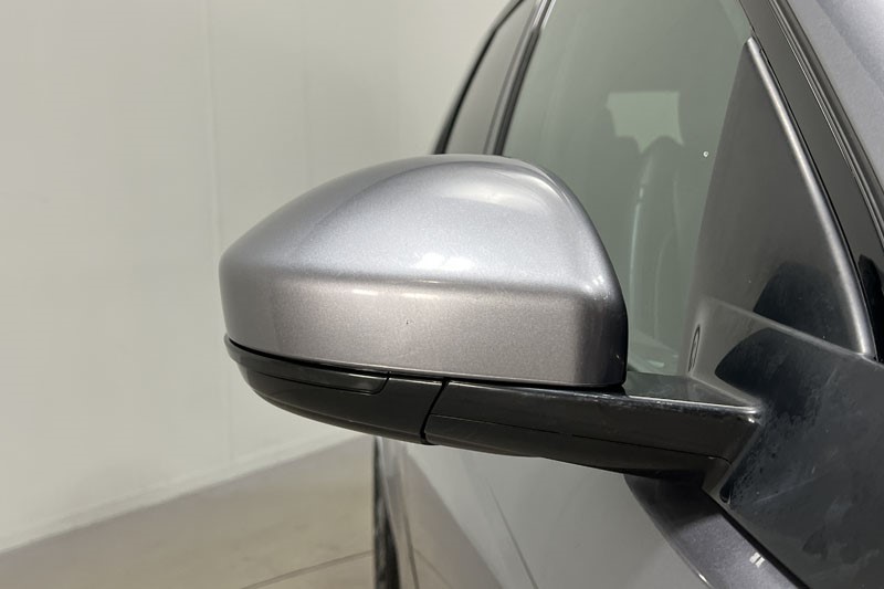 2020 (69) LAND ROVER DISCOVERY SPORT 2.0 D180 R-Dynamic SE 5dr Auto 5231477