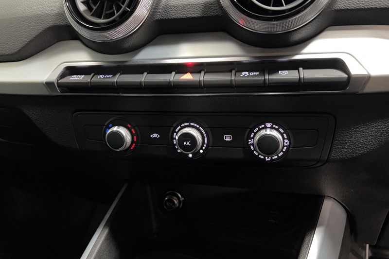 2022 (22) AUDI Q2 35 TFSI Black Edition 5dr S Tronic 5213820