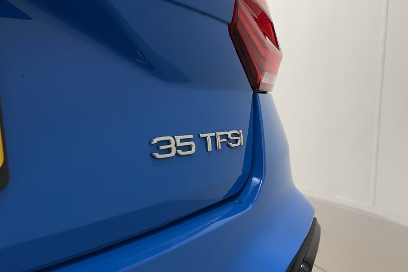 2022 (22) AUDI Q2 35 TFSI Black Edition 5dr S Tronic 5213841