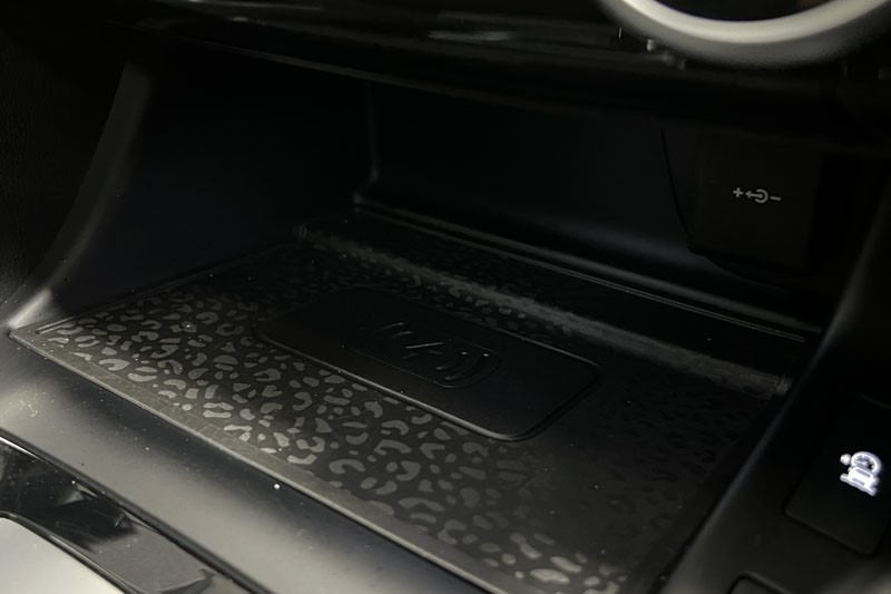 2024 (73) JAGUAR E-PACE 2.0 D200 R-Dynamic SE Black 5dr Auto 5216799