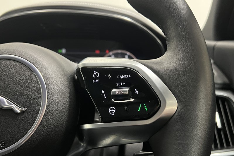 2024 (73) JAGUAR E-PACE 2.0 D200 R-Dynamic SE Black 5dr Auto 5216796