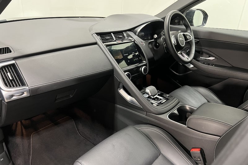 2024 (73) JAGUAR E-PACE 2.0 D200 R-Dynamic SE Black 5dr Auto 5216806