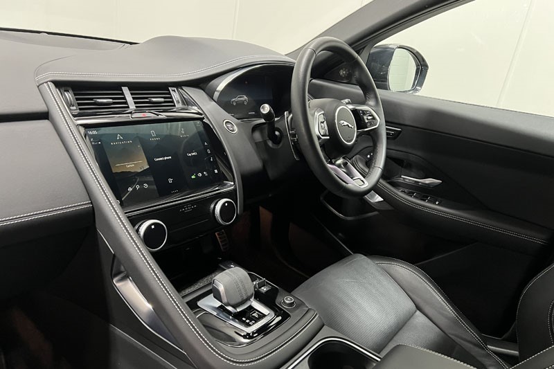 2024 (73) JAGUAR E-PACE 2.0 D200 R-Dynamic SE Black 5dr Auto 5216807