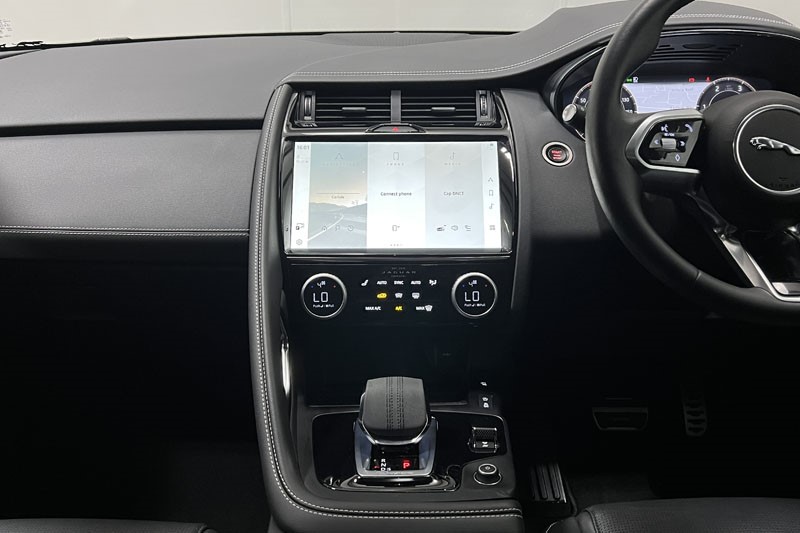 2024 (73) JAGUAR E-PACE 2.0 D200 R-Dynamic SE Black 5dr Auto 5216784