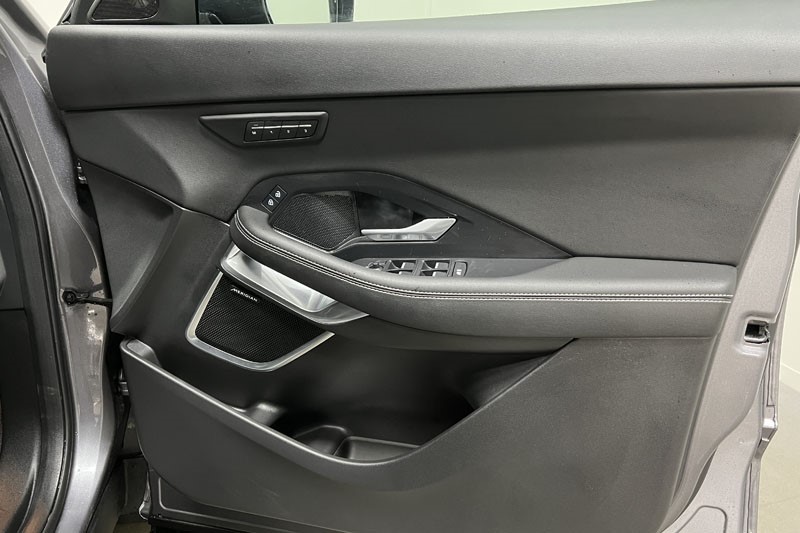 2024 (73) JAGUAR E-PACE 2.0 D200 R-Dynamic SE Black 5dr Auto 5216787