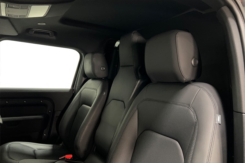 2025 (25) LAND ROVER COMMERCIAL DEFENDER 3.0 D250 Hard Top X-Dynamic SE Auto [3 Seat] 5212523