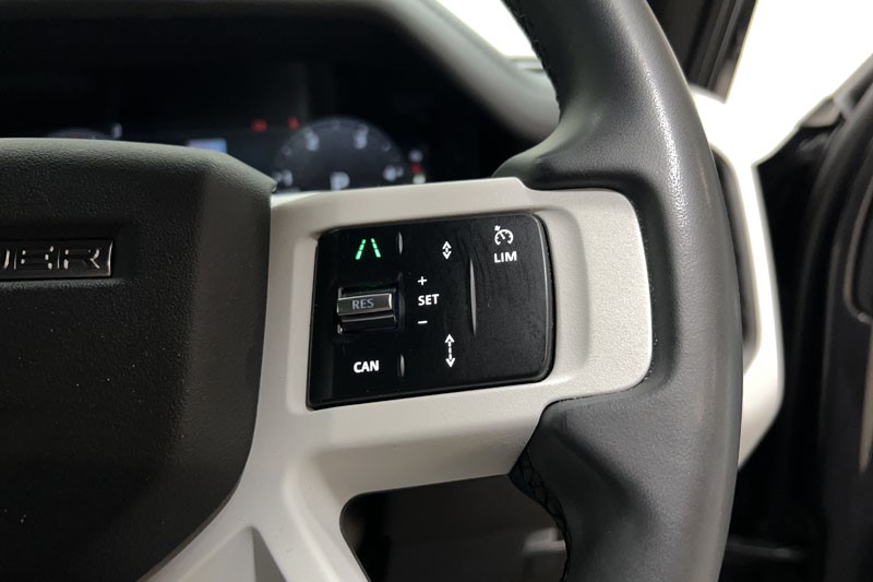 2025 (25) LAND ROVER COMMERCIAL DEFENDER 3.0 D250 Hard Top X-Dynamic SE Auto [3 Seat] 5212548