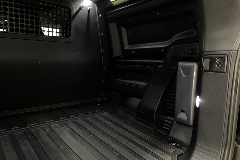 2025 (25) LAND ROVER COMMERCIAL DEFENDER 3.0 D250 Hard Top X-Dynamic SE Auto [3 Seat] 5212531