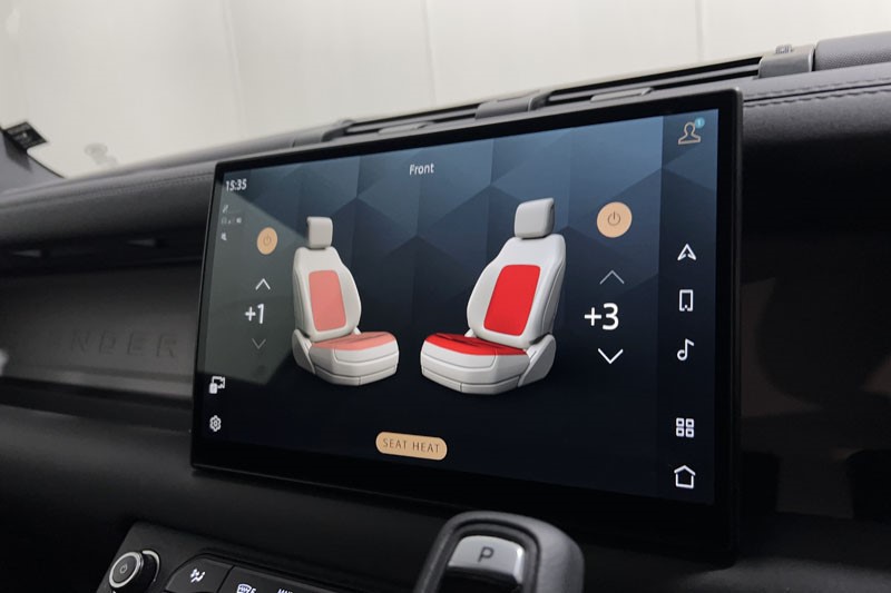 2025 (25) LAND ROVER COMMERCIAL DEFENDER 3.0 D250 Hard Top X-Dynamic SE Auto [3 Seat] 5212562