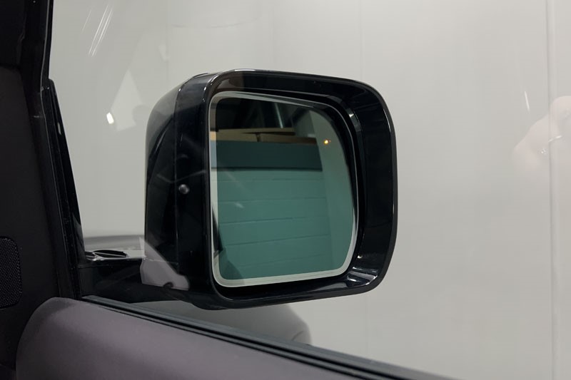 2025 (25) LAND ROVER COMMERCIAL DEFENDER 3.0 D250 Hard Top X-Dynamic SE Auto [3 Seat] 5212537