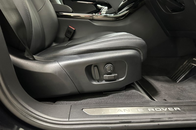 2024 (74) LAND ROVER RANGE ROVER EVOQUE 2.0 D200 Dynamic SE 5dr Auto 5215308