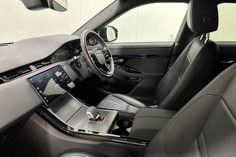 2024 (74) LAND ROVER RANGE ROVER EVOQUE 2.0 D200 Dynamic SE 5dr Auto 5215325