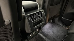 2023 (23) LAND ROVER DISCOVERY 3.0 D300 R-Dynamic SE 5dr Auto 5254815