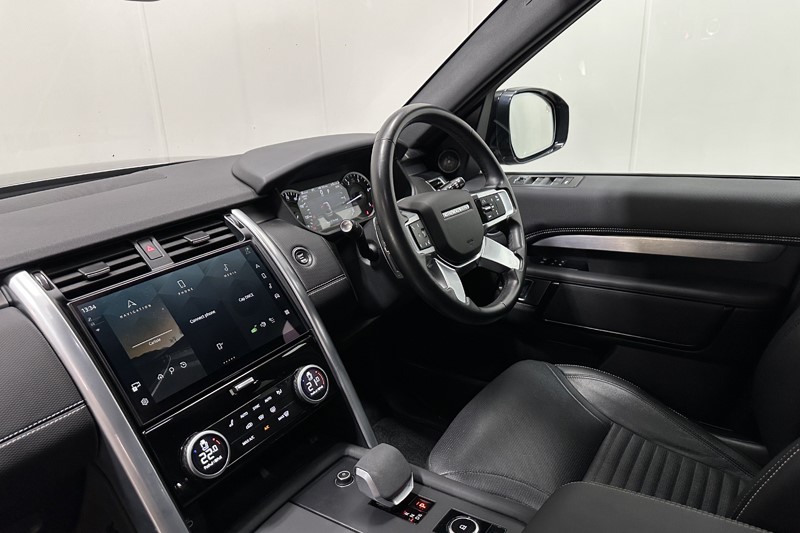 2023 (23) LAND ROVER DISCOVERY 3.0 D300 R-Dynamic SE 5dr Auto 5254810