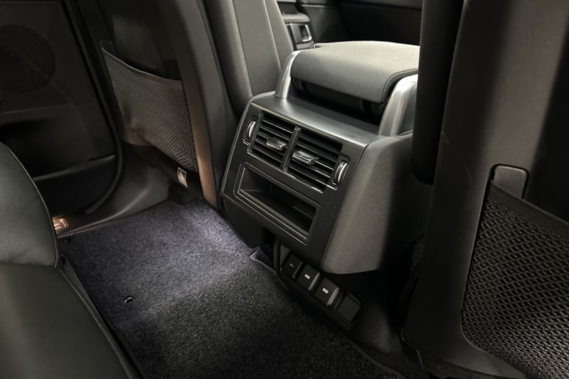 2023 (23) LAND ROVER DISCOVERY 3.0 D300 R-Dynamic SE 5dr Auto 5254781