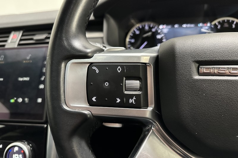 2023 (23) LAND ROVER DISCOVERY 3.0 D300 R-Dynamic SE 5dr Auto 5254792