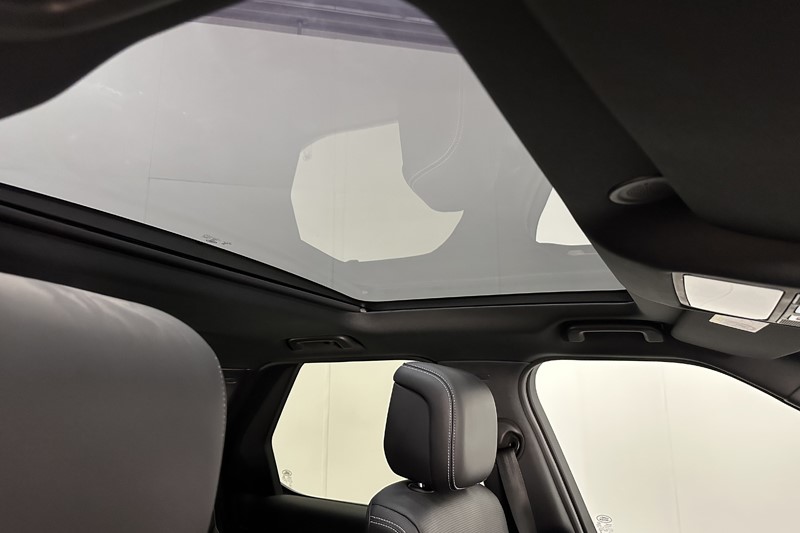 2023 (23) LAND ROVER DISCOVERY 3.0 D300 R-Dynamic SE 5dr Auto 5254790