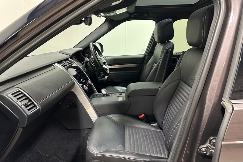 2023 (23) LAND ROVER DISCOVERY 3.0 D300 R-Dynamic SE 5dr Auto 5254772