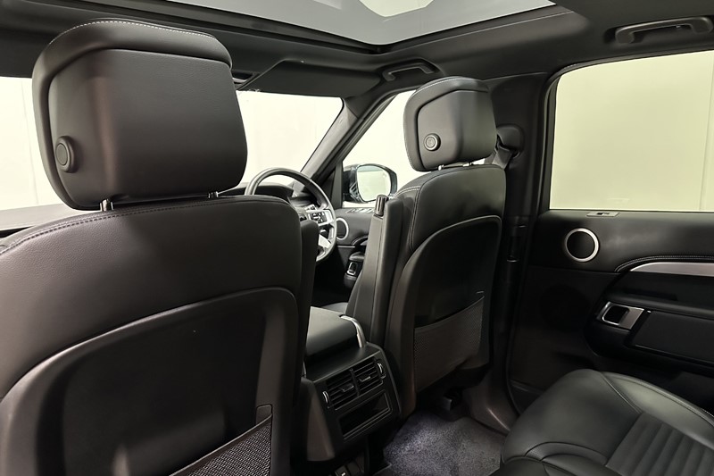 2023 (23) LAND ROVER DISCOVERY 3.0 D300 R-Dynamic SE 5dr Auto 5254811