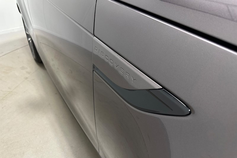 2023 (23) LAND ROVER DISCOVERY 3.0 D300 R-Dynamic SE 5dr Auto 5254828