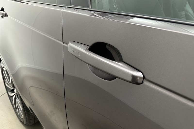 2023 (23) LAND ROVER DISCOVERY 3.0 D300 R-Dynamic SE 5dr Auto 5254826