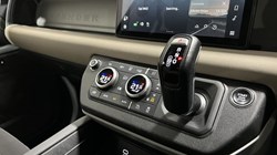 2022 (22) LAND ROVER DEFENDER 2.0 P400e X-Dynamic S 110 5dr Auto 5225852