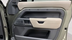 2022 (22) LAND ROVER DEFENDER 2.0 P400e X-Dynamic S 110 5dr Auto 5225842