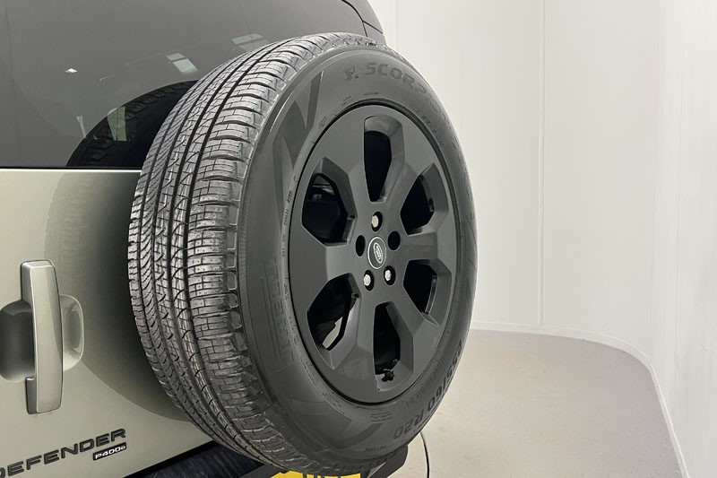 2022 (22) LAND ROVER DEFENDER 2.0 P400e X-Dynamic S 110 5dr Auto 5225866