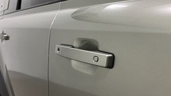 2022 (22) LAND ROVER DEFENDER 2.0 P400e X-Dynamic S 110 5dr Auto 5225868