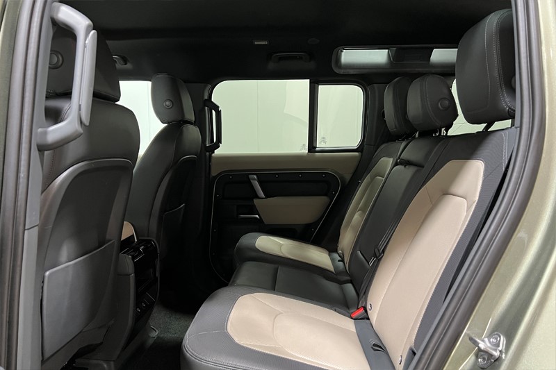 2022 (22) LAND ROVER DEFENDER 2.0 P400e X-Dynamic S 110 5dr Auto 5225833